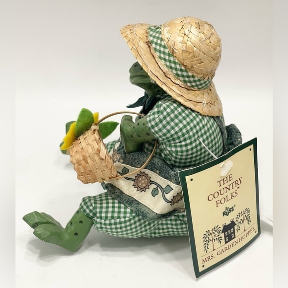 Country Folk Gardening Frog Shelf Sitter 4.5” Decor Mrs. Gardenhopper Toad - Picture 4 of 6